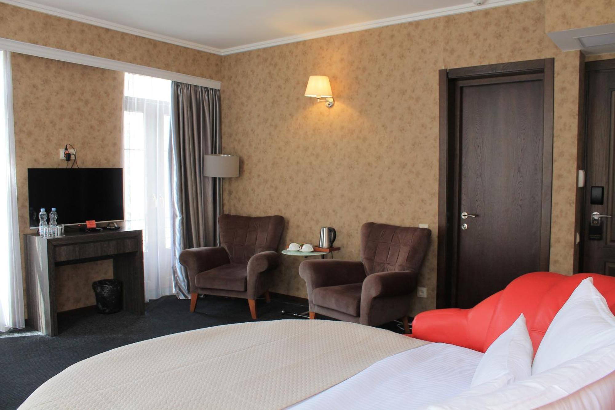 Redline Hotel Tiflis Exterior foto
